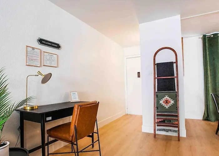 Heated Pool & Hot Tub-walk To Old Town Condo! Scottsdale
